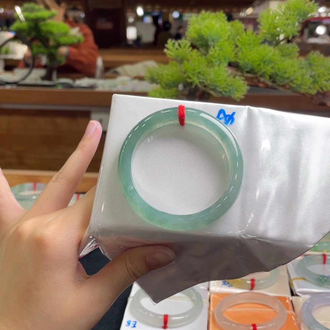 翡翠手镯未镶嵌54 正圈 