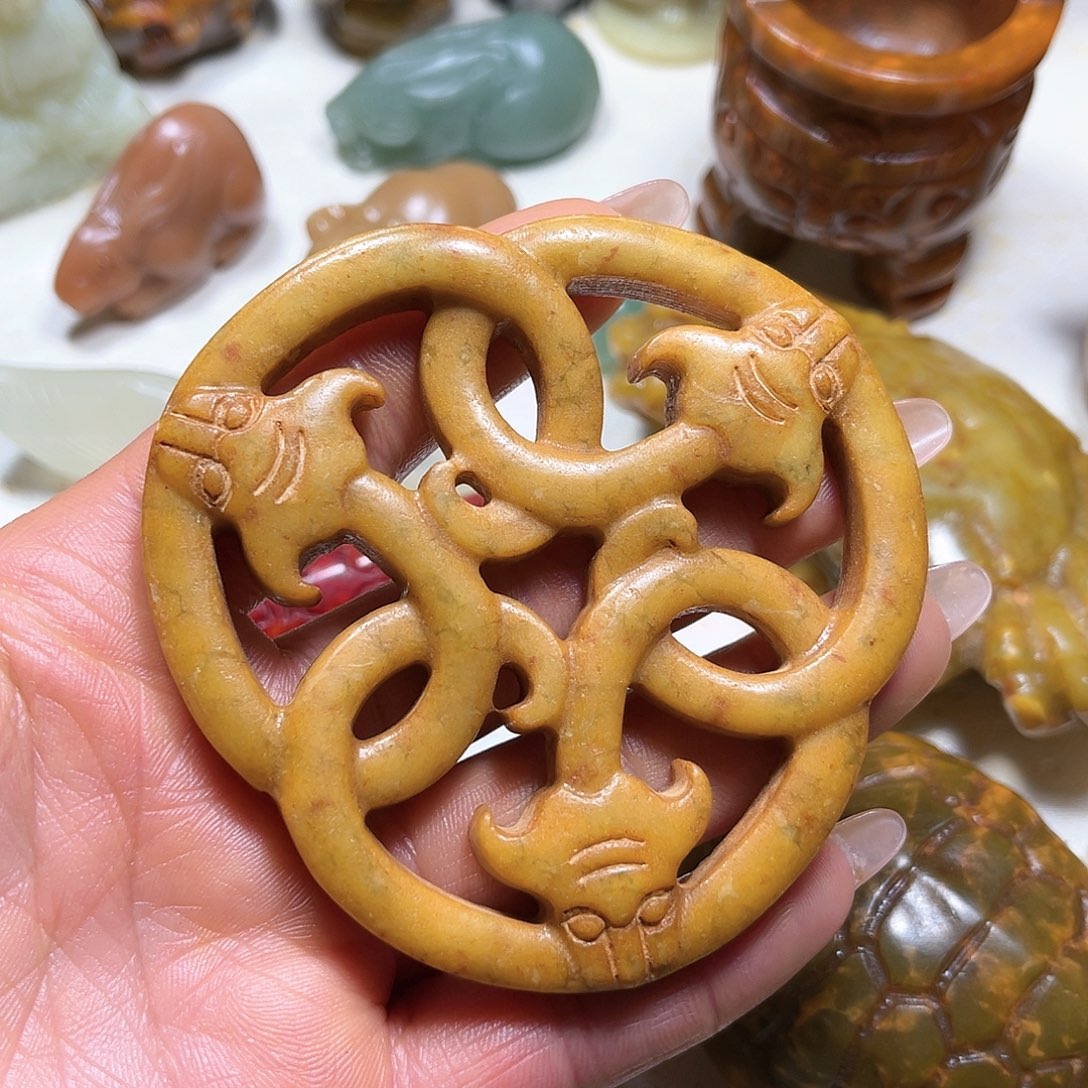 白玉菩提吊坠白玉菩提吊坠