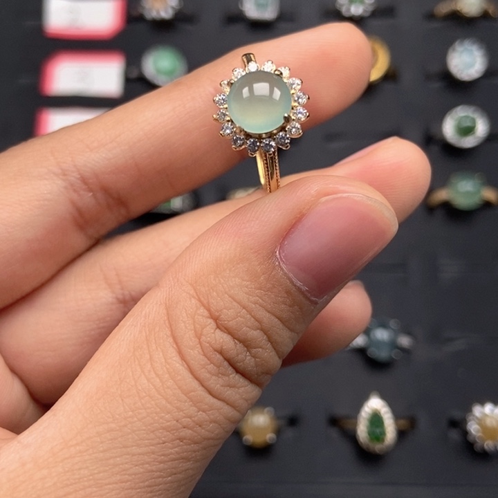 翡翠未镶嵌戒指戒指