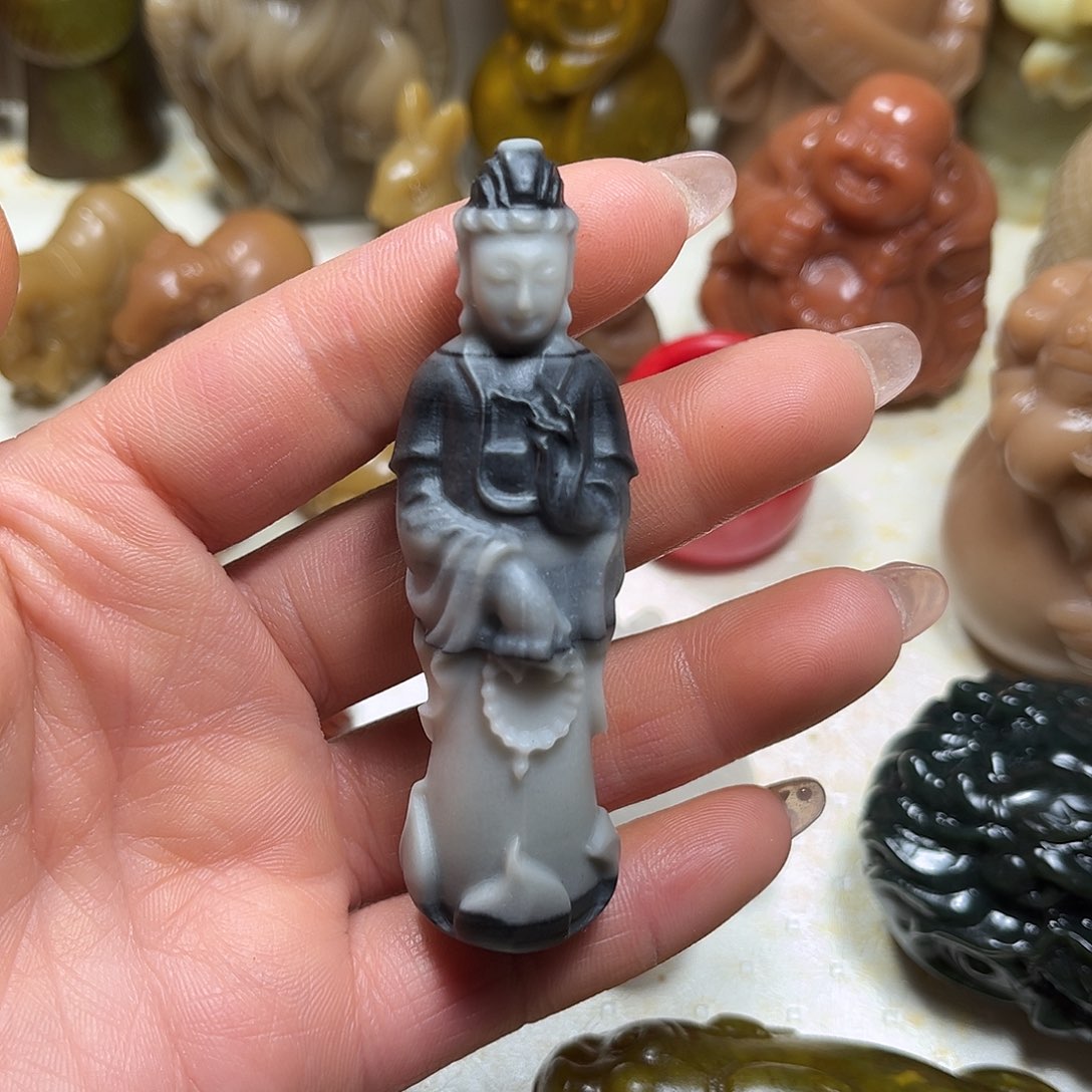 白玉菩提吊坠白玉菩提吊坠