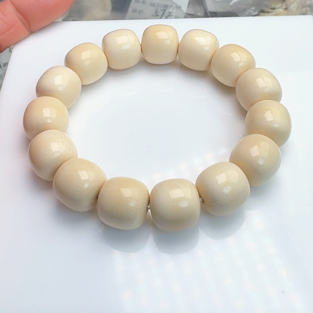 柏香籽/百香籽吊坠猛犸