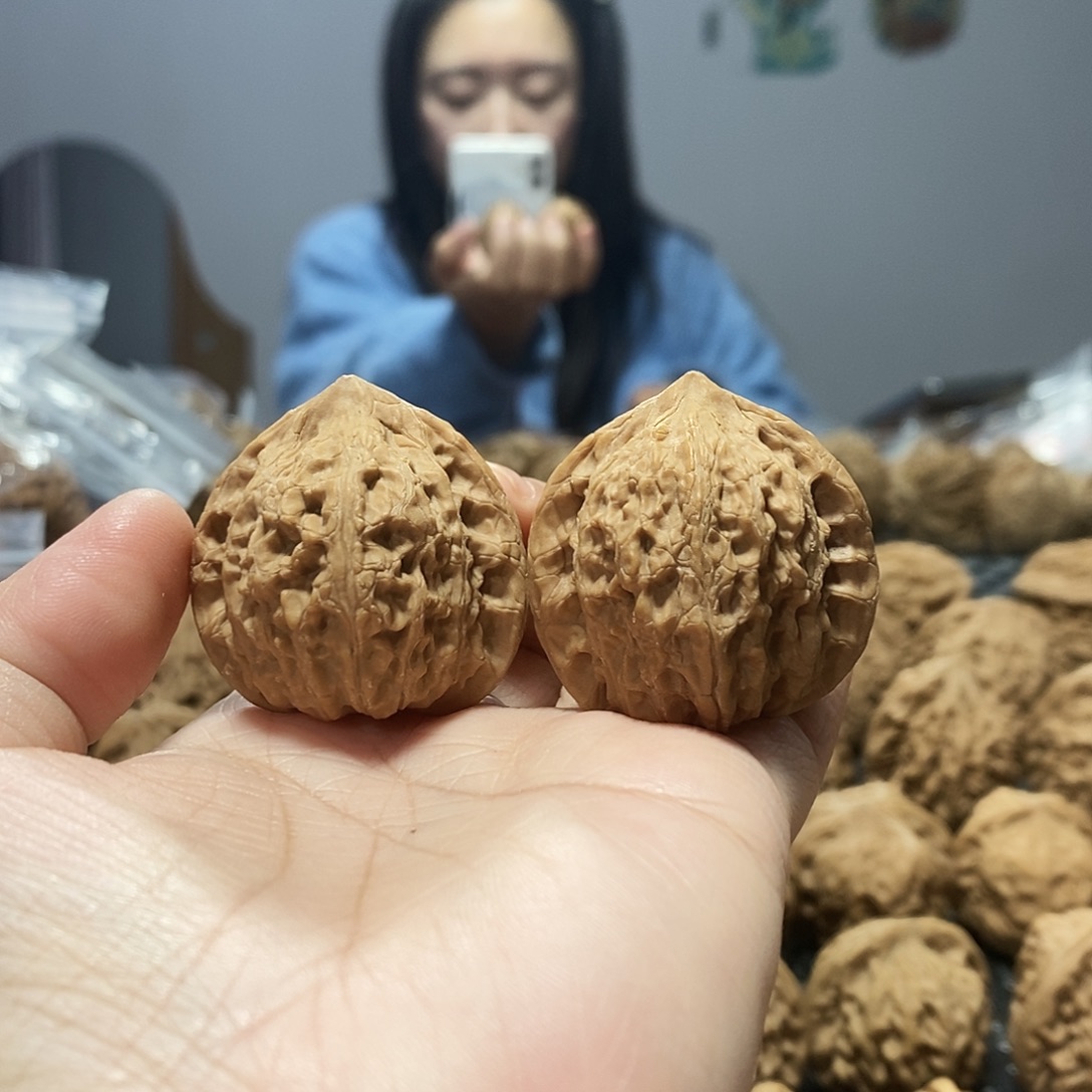 大***哥吊坠桃核 崔凯 37