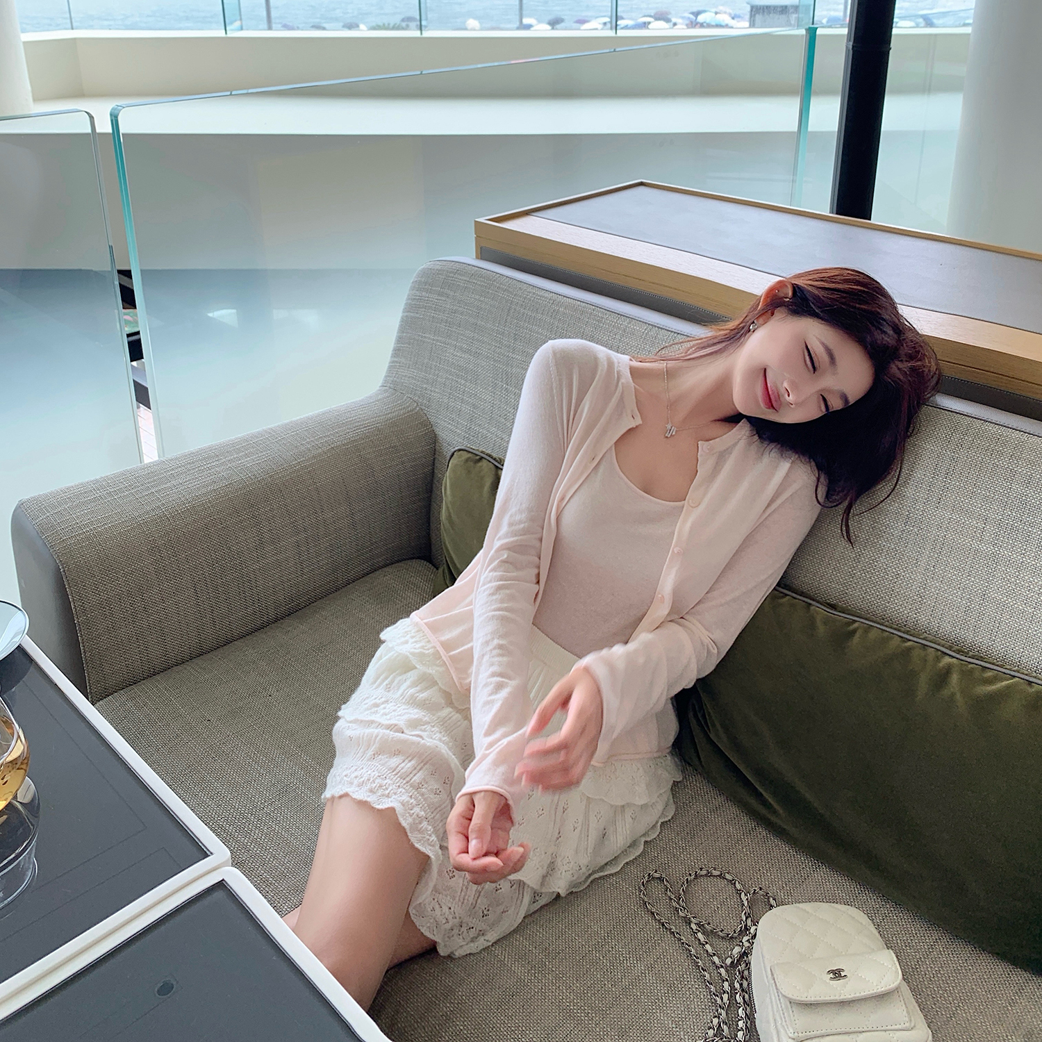 "蜜桃乌龙"穿这套直接把crush钓成翘嘴 吊带/开衫时尚套装