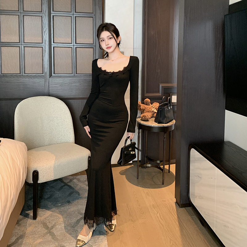 运补6-8 纯欲风御姐圆领蕾丝小黑裙显瘦收腰连衣裙包臀鱼尾长裙秋