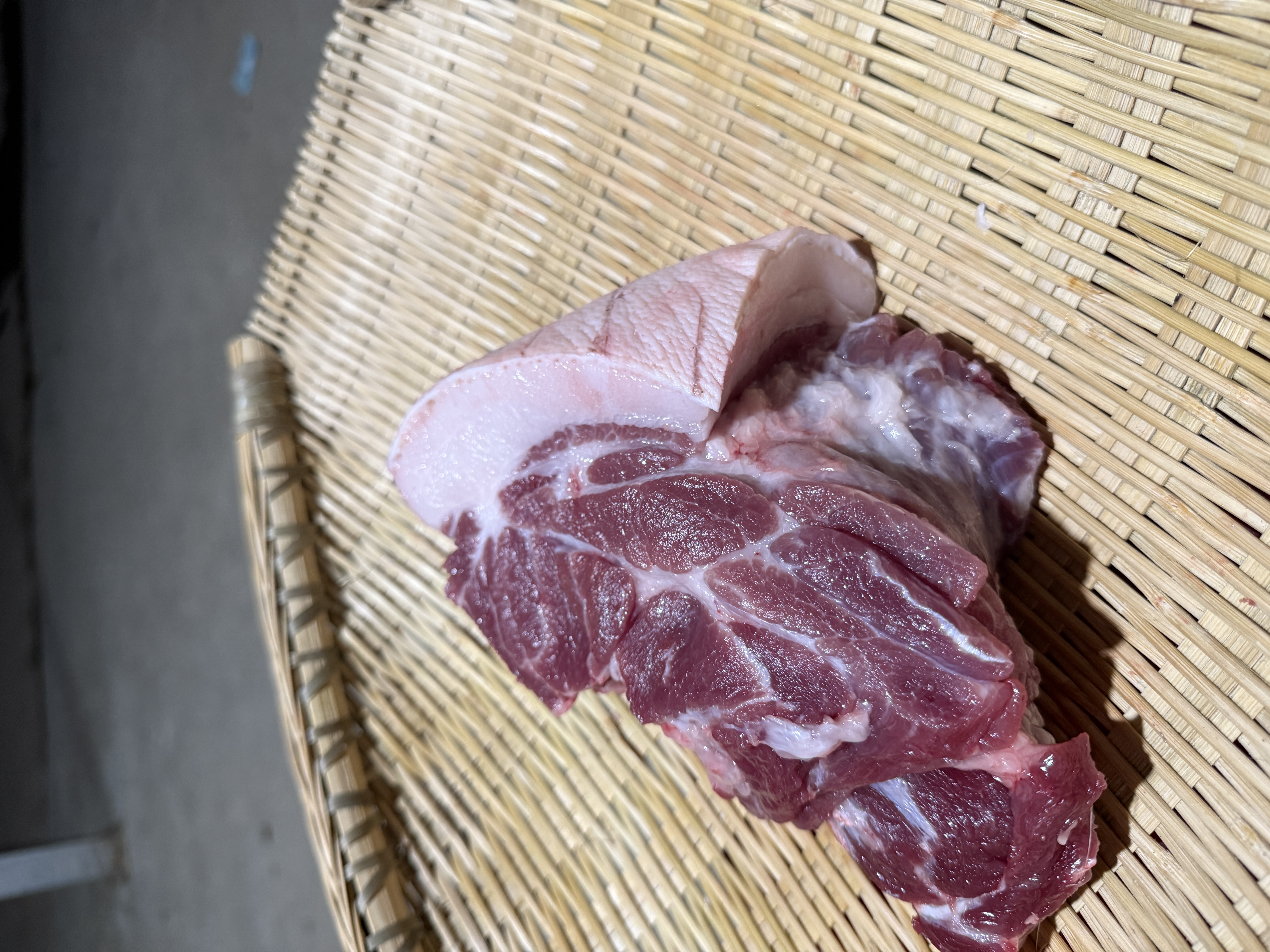 {现称猪前腿}有断骨需要下单时留言备注再付款
