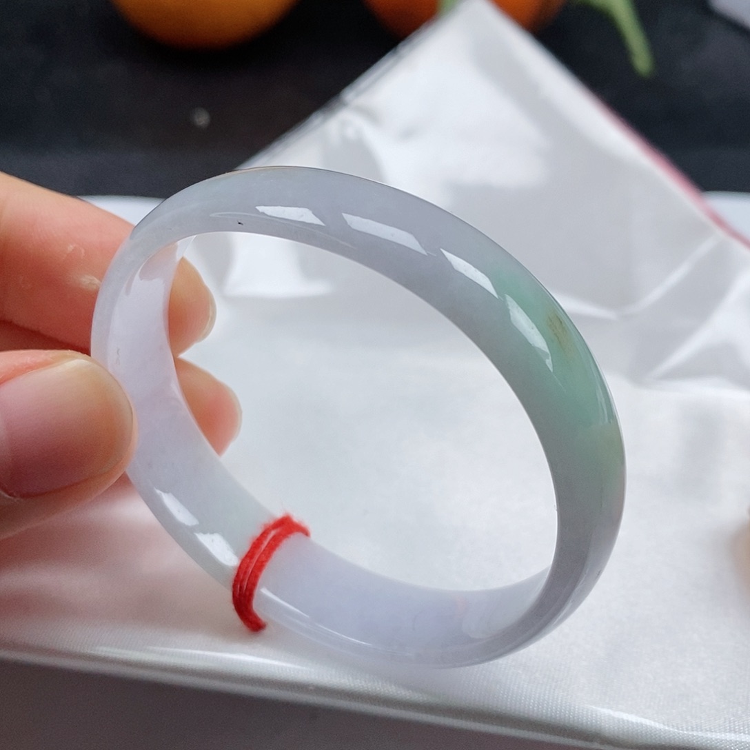 【闪购商品】翡翠手镯（贵妃镯）未镶嵌243号