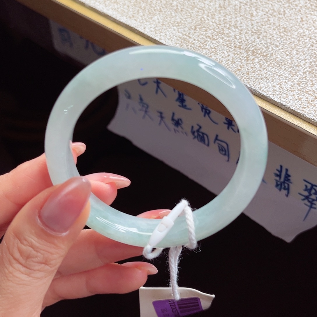 翡翠未镶嵌手镯手镯