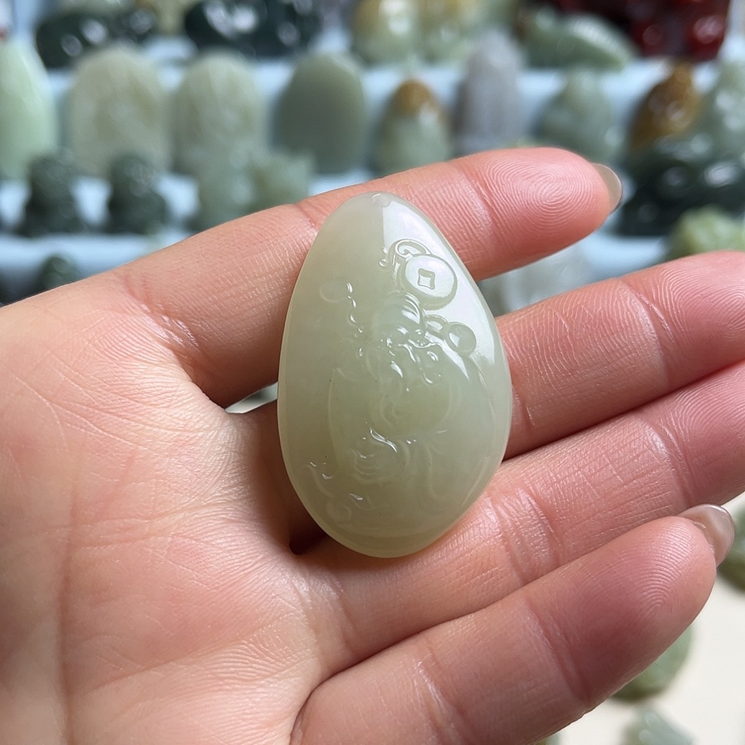 和田玉未镶嵌挂件