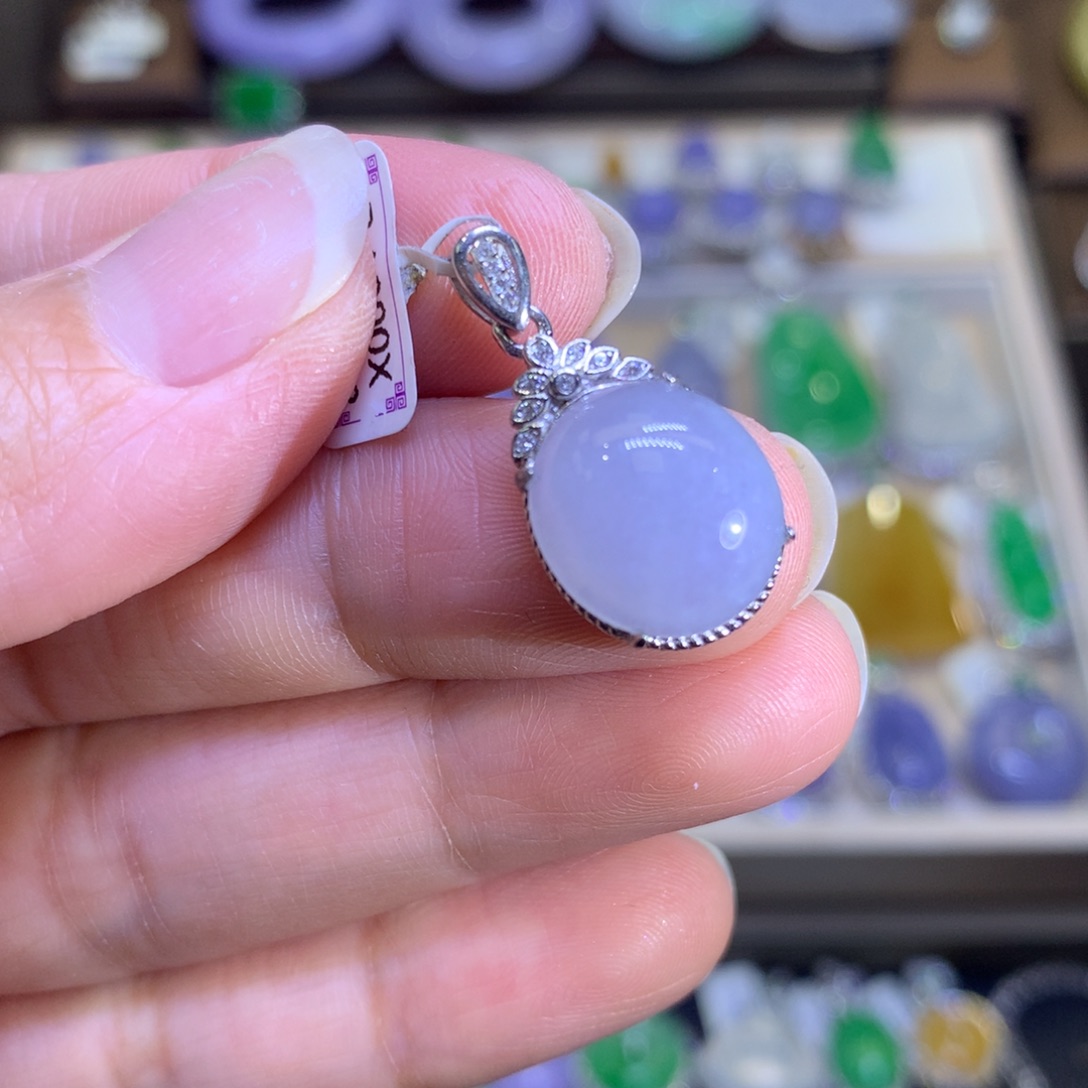 翡翠银S925镶嵌颈饰翡翠