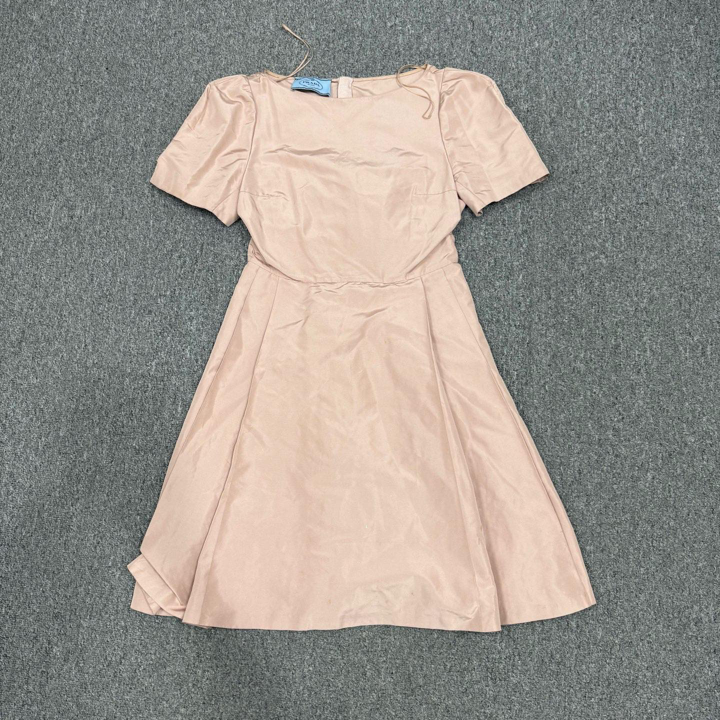 95新 Prada/普拉达 16241685 nz Prada普拉达粉色连衣裙 42码95新