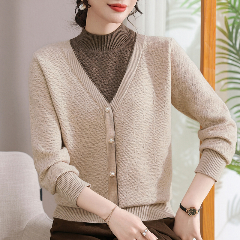秋冬中老年女装针织衫2025休闲气质宽松舒适时尚洋气妈妈装长袖