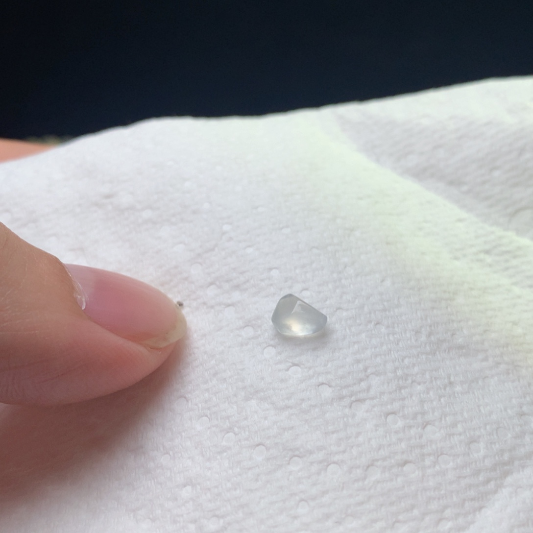 定制翡翠未镶嵌随行