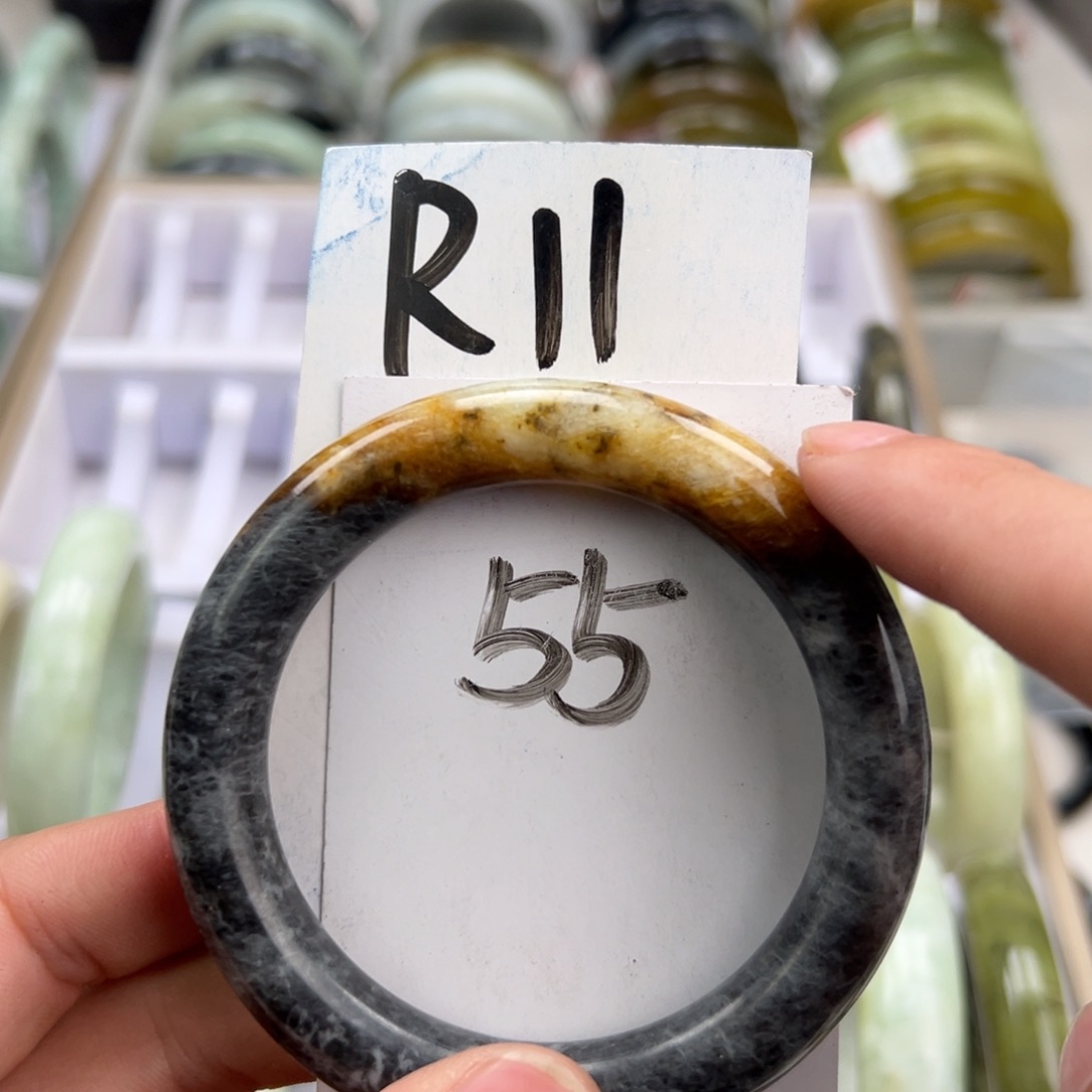 岫玉手镯未镶嵌天然岫玉
