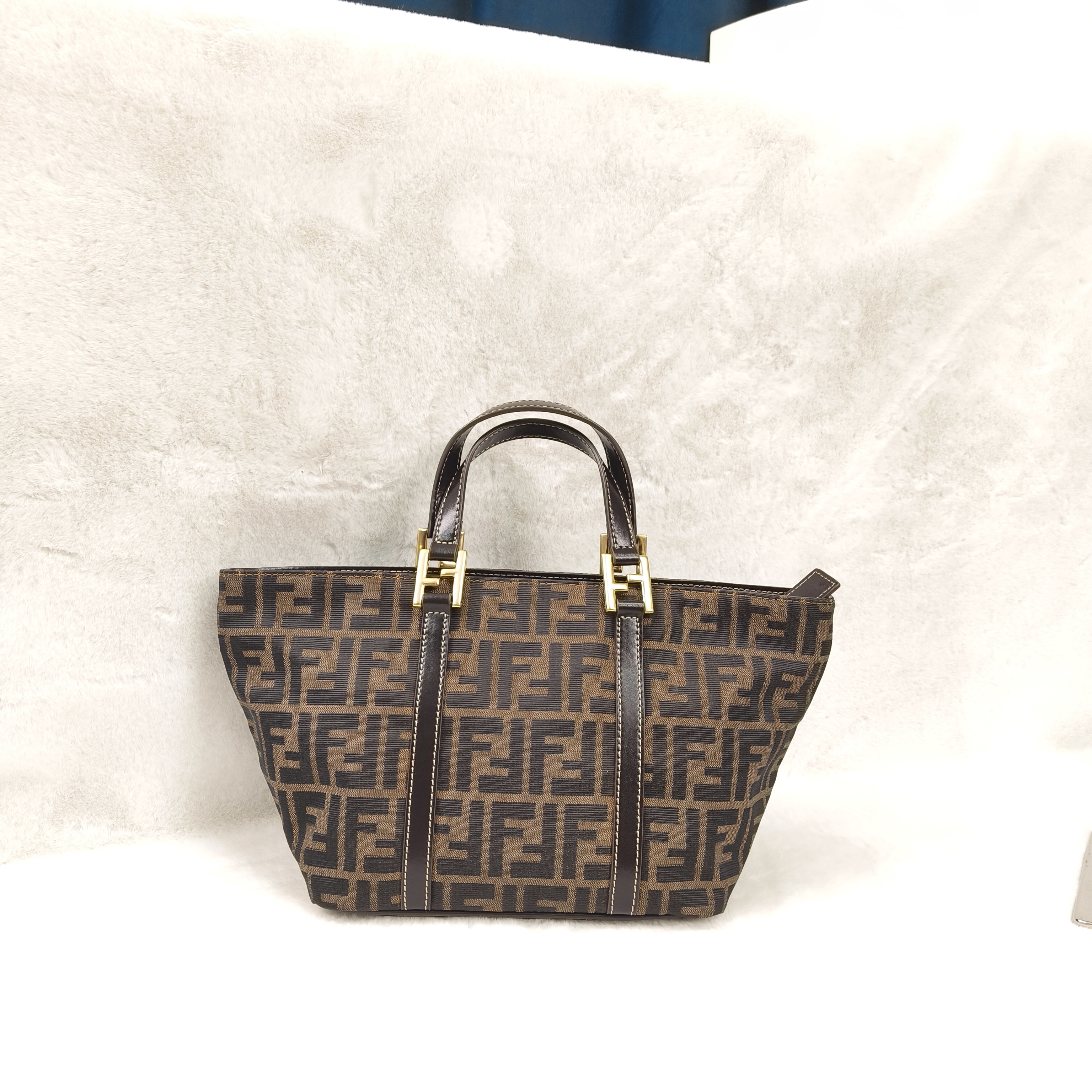 95新 FENDI/芬迪 M/芬迪手提包/15022