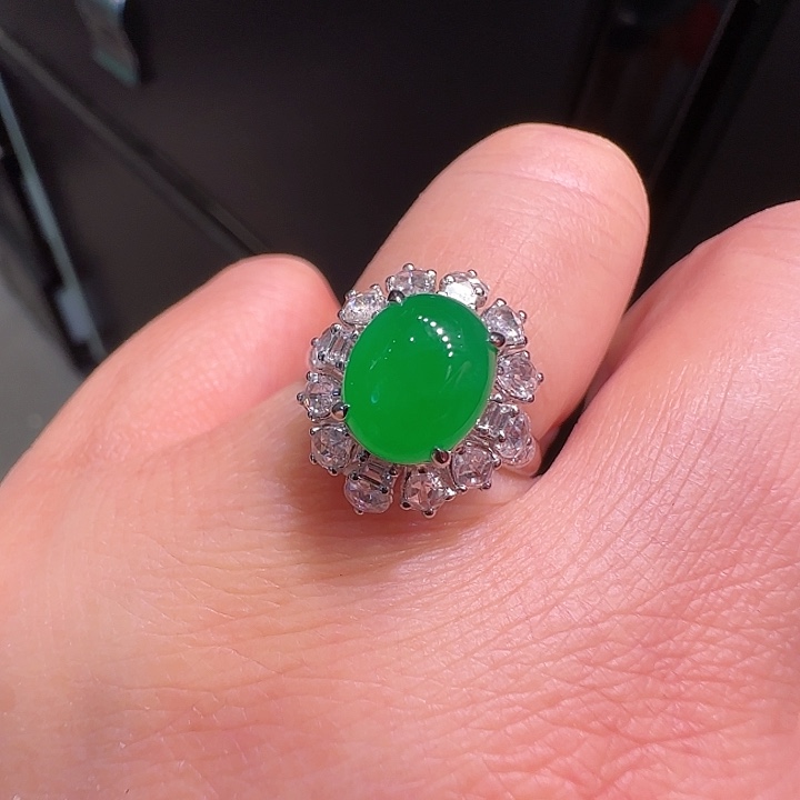 翡翠戒指18K金镶嵌缅甸翡翠a货戒指