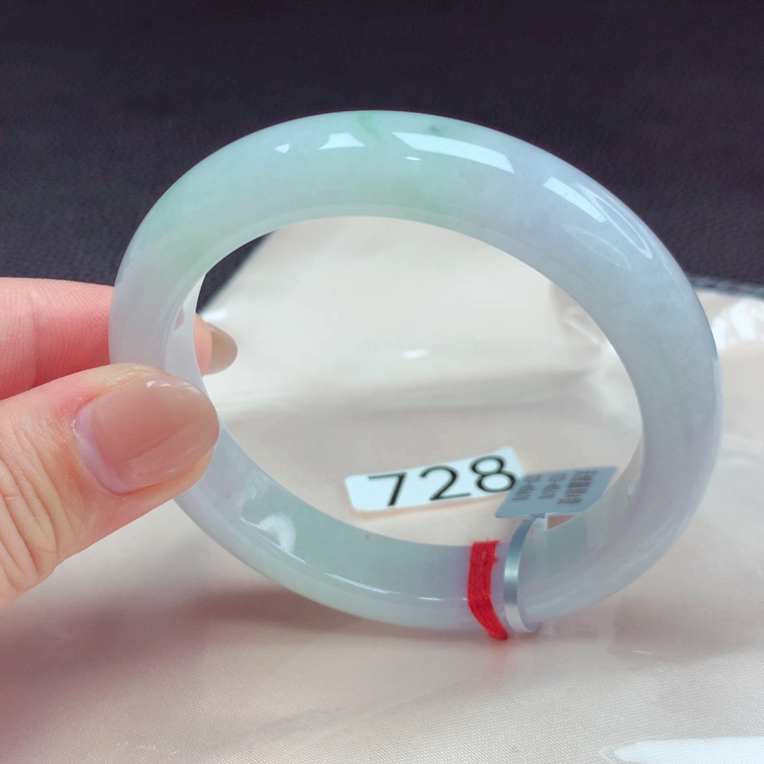 翡翠手镯未镶嵌手镯88