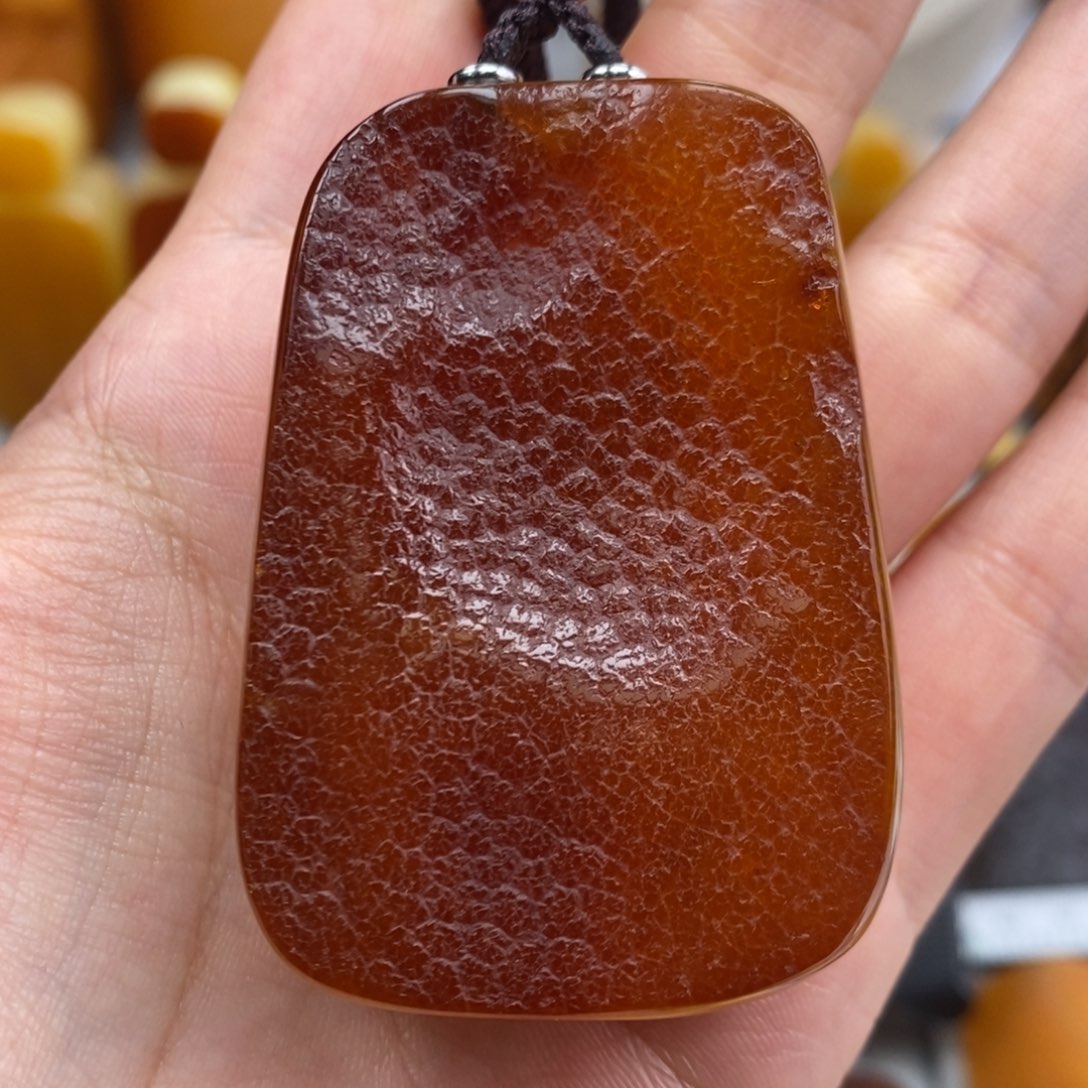 琥珀吊坠(赠链)未镶嵌