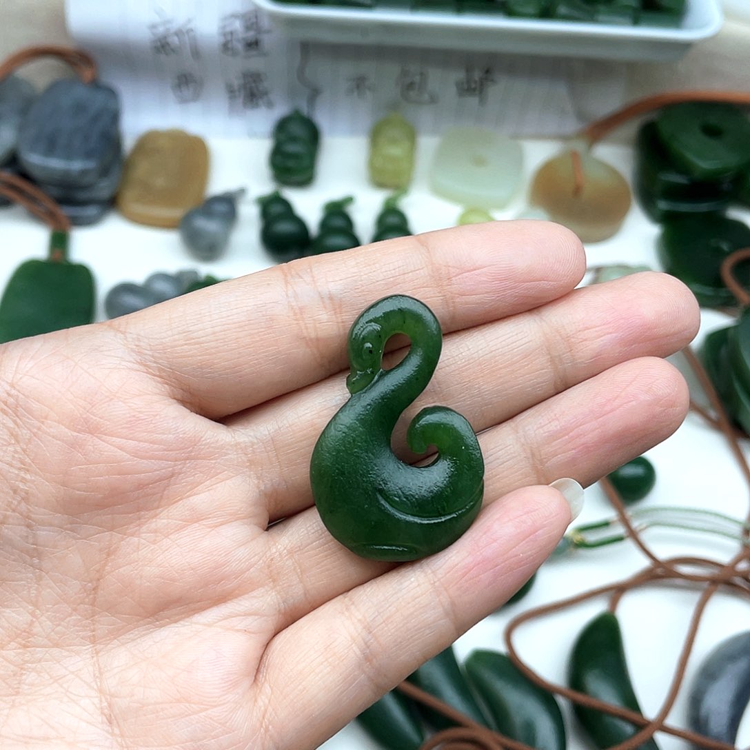 颈饰未镶嵌和田玉?****?