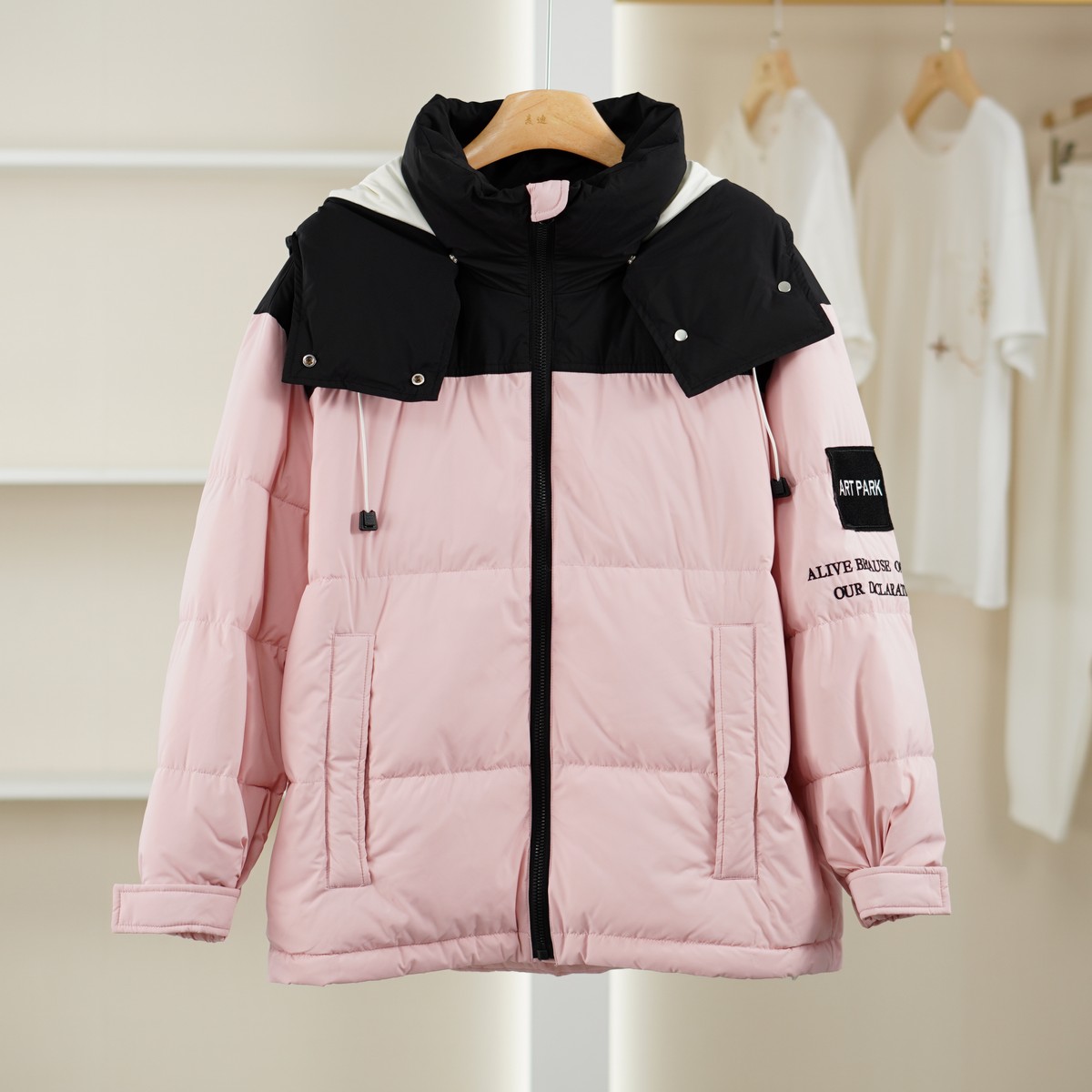 麦迪尚品【DS】50604405 简约时尚拼色羽绒服冬季女装商场同款
