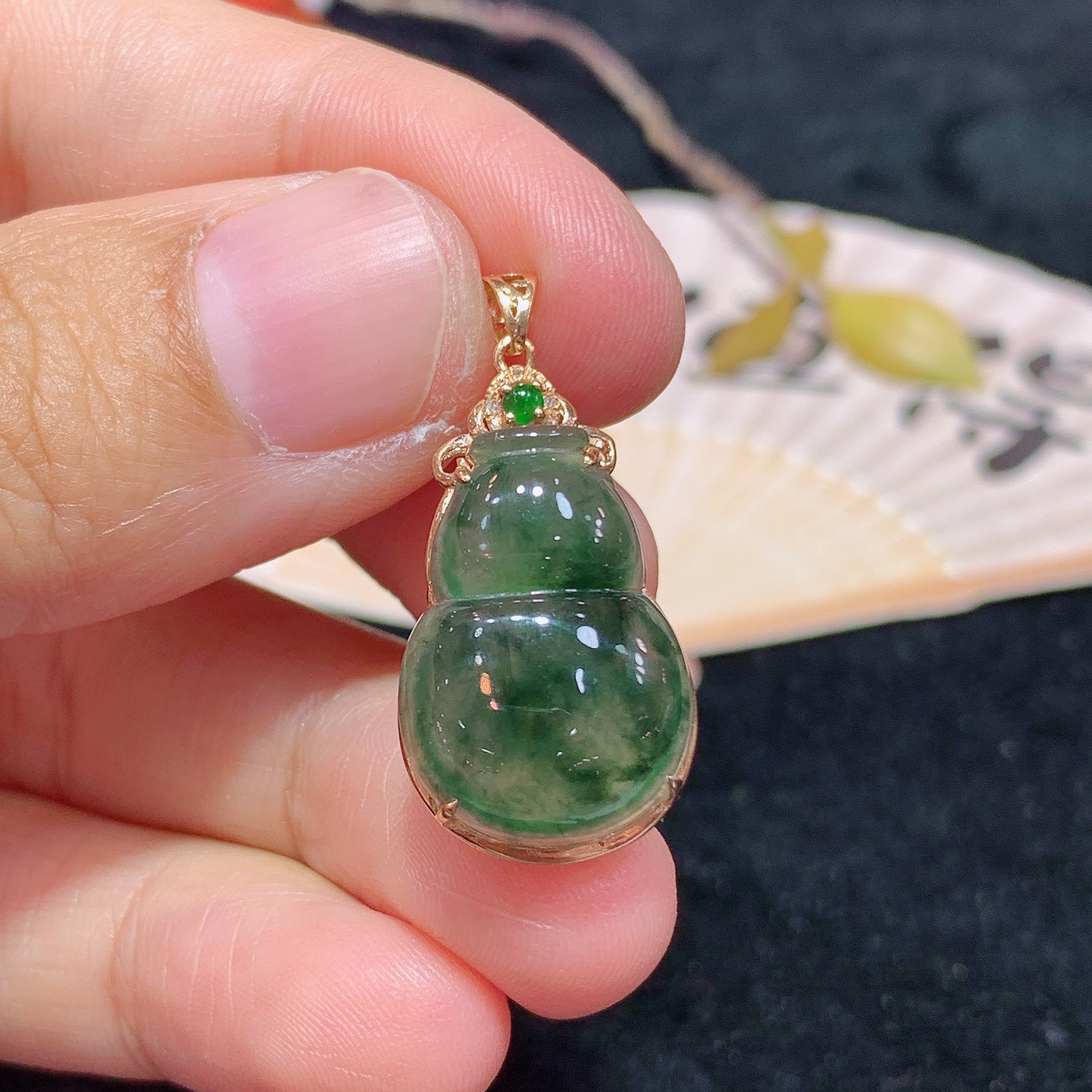 宠粉福利18k金天然A货翡翠飘花小葫芦吊坠时尚百搭经典款
