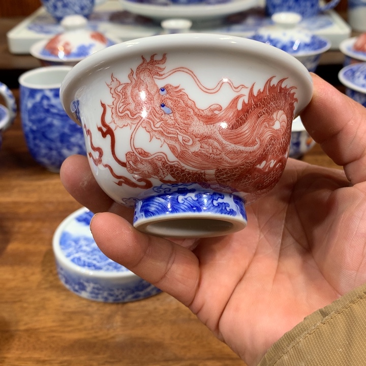 自成堂柴窑青花龙凤压手杯