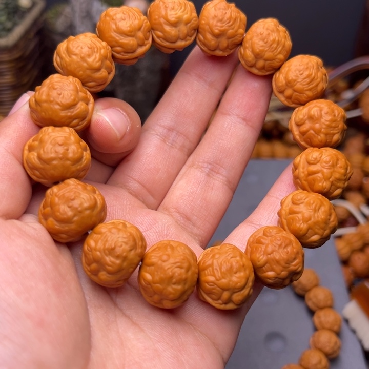 吊坠猴头核桃1.6左右蟾王