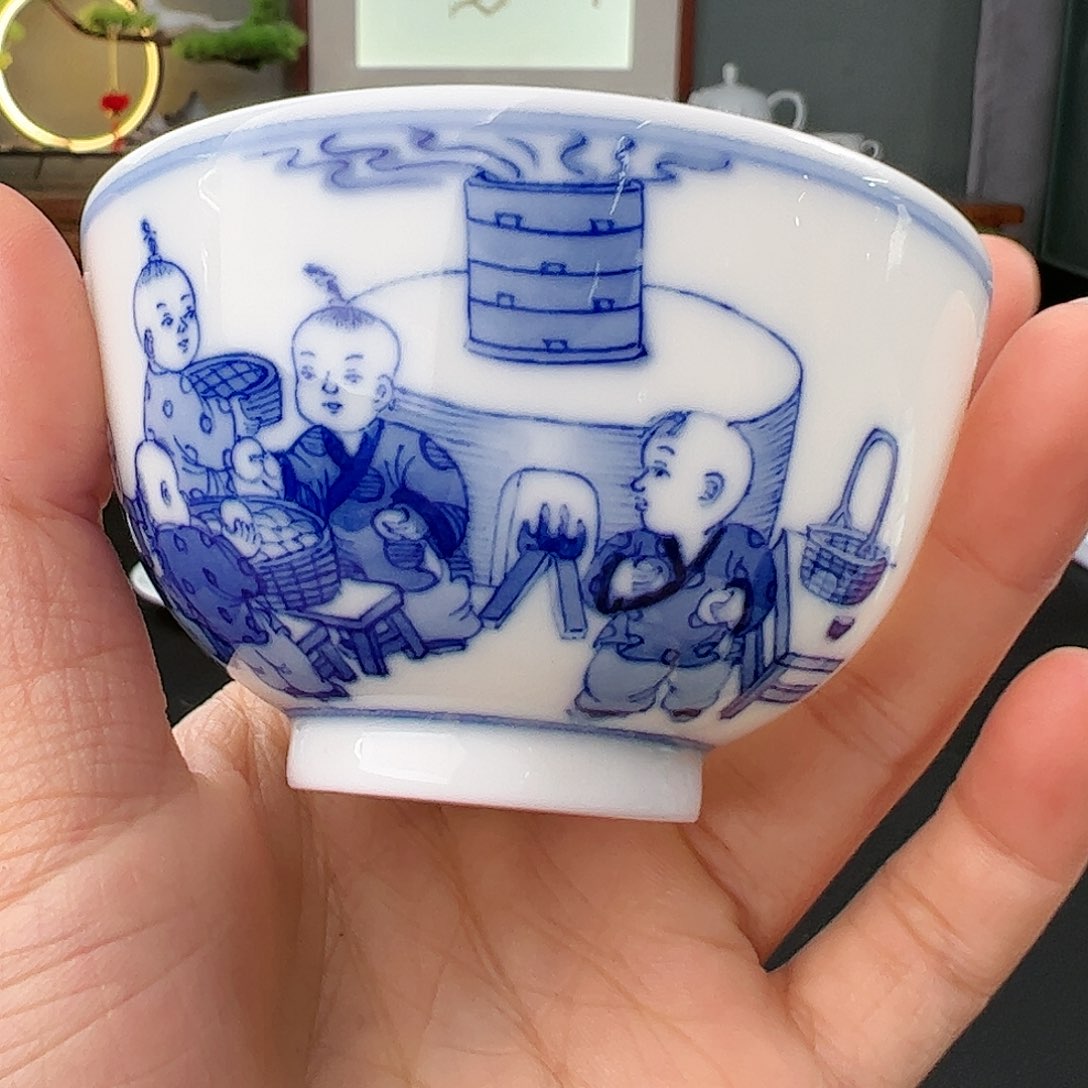 青花童子直口杯一级品