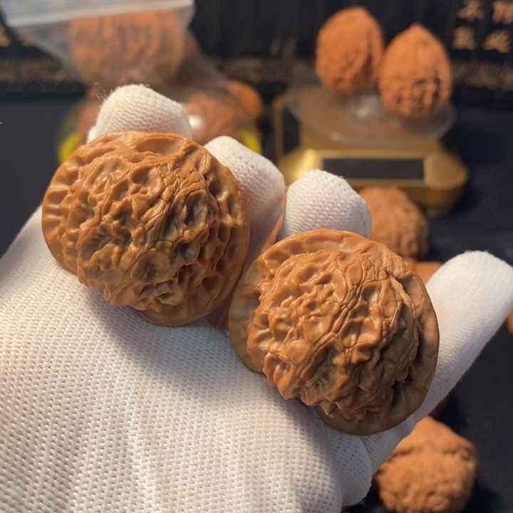 文玩核桃吊坠41宫灯