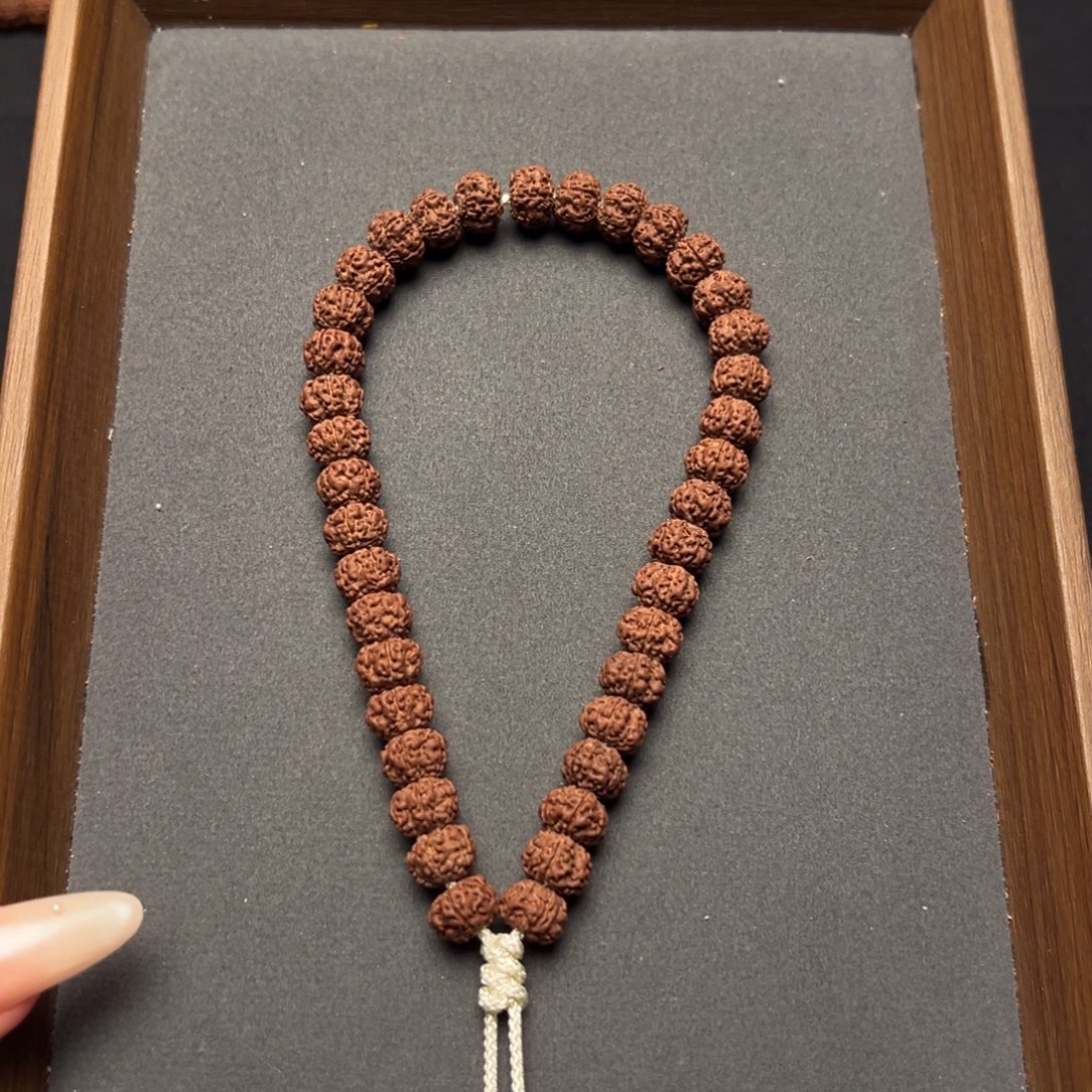 用***7吊坠金刚菩提平细手持LN