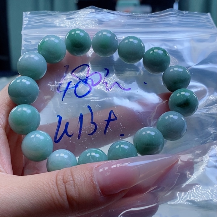 定制翡翠未镶嵌拍一发一