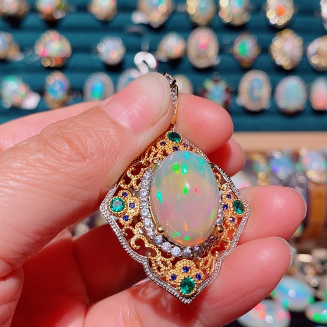 欧泊欧泊吊坠银S925镶嵌