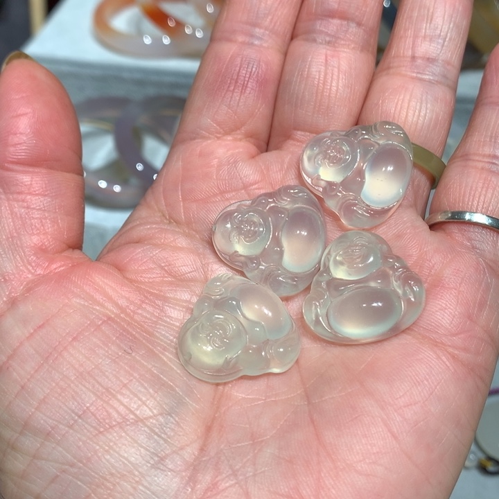 蛇纹石玉颈饰未镶嵌季*雁