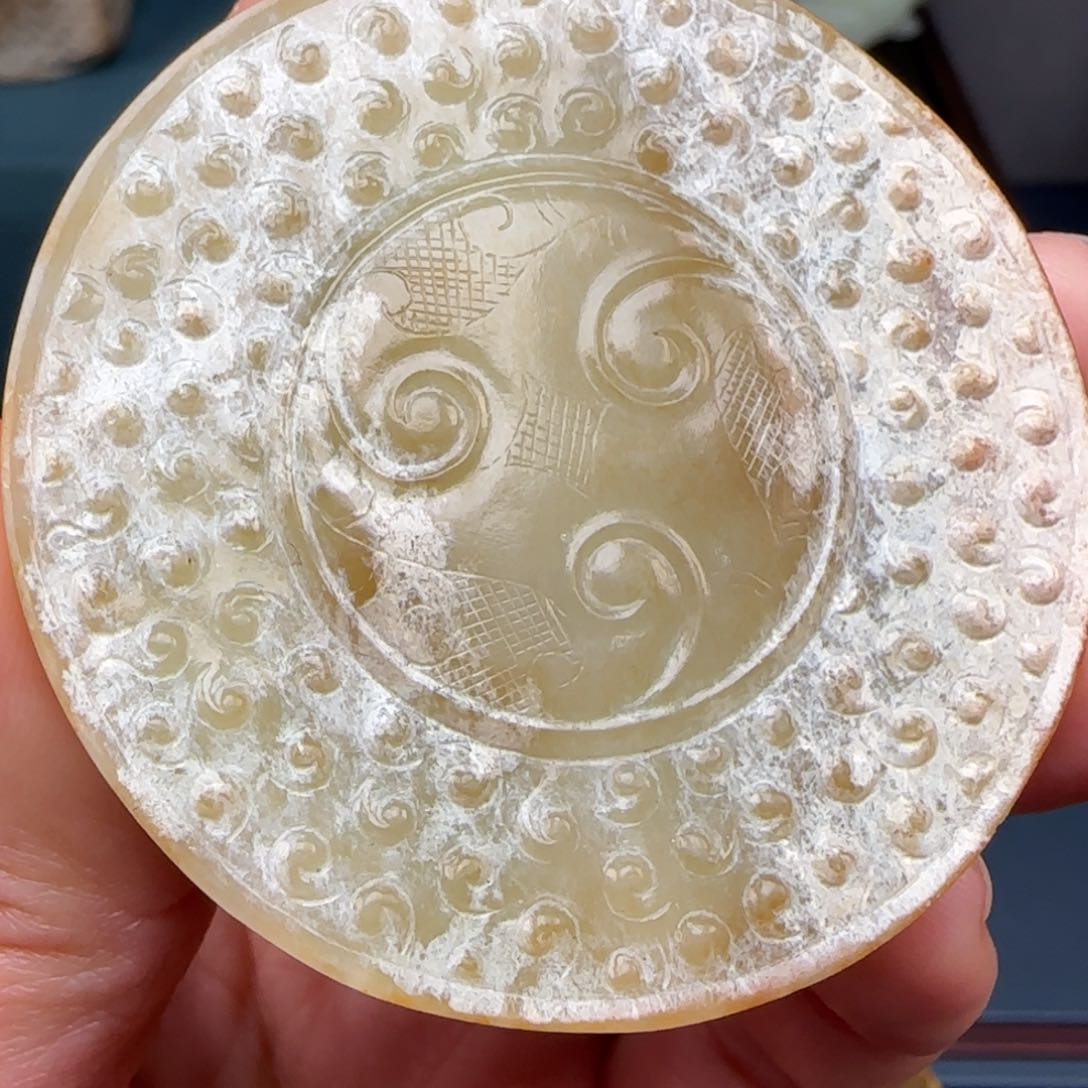 和田玉颈饰未镶嵌光*佬