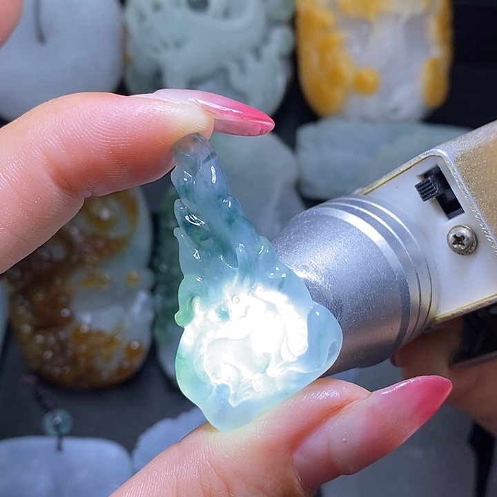 定制翡翠未镶嵌翡翠