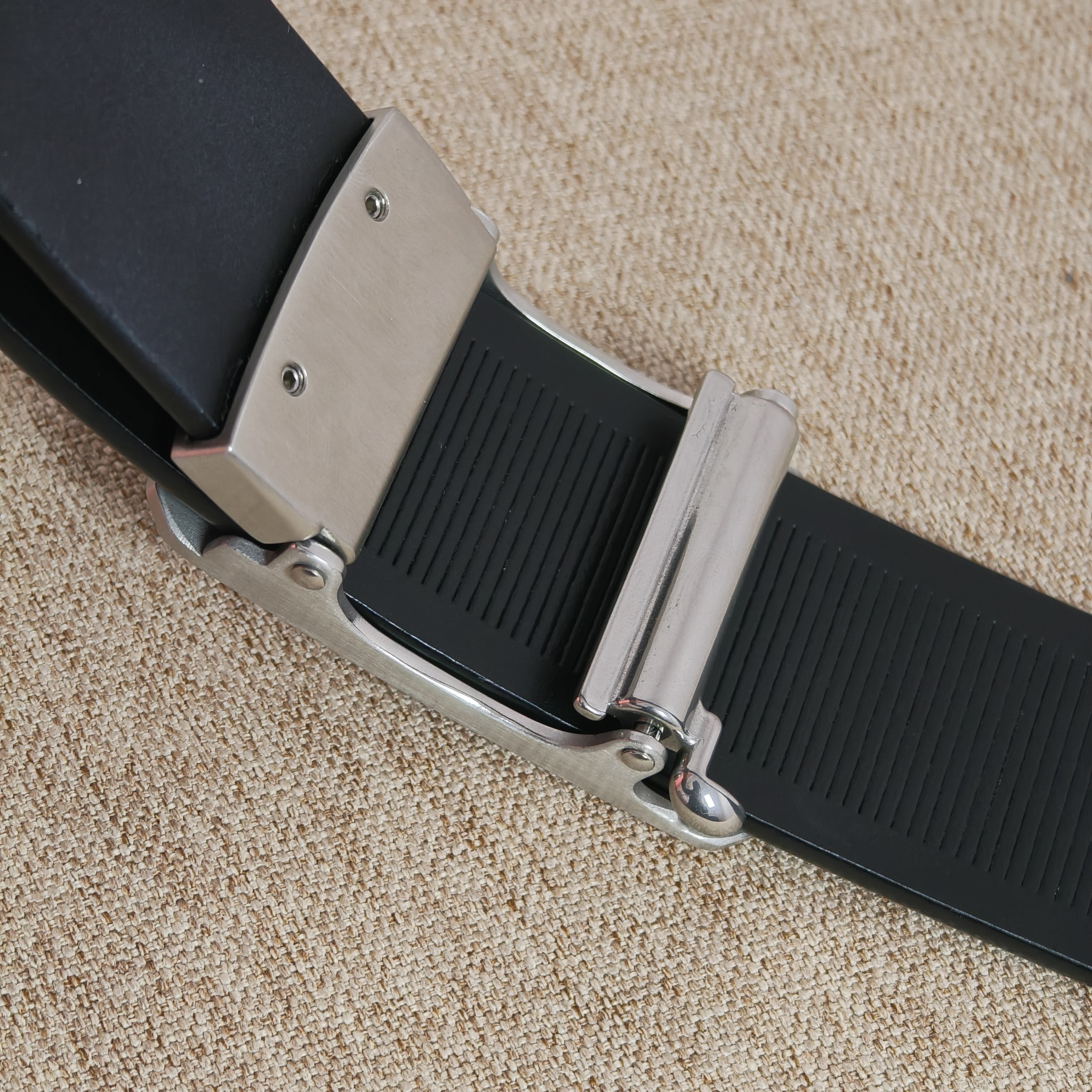 3.8宽无牙外穿自动扣，头层牛皮男士商务高档腰带