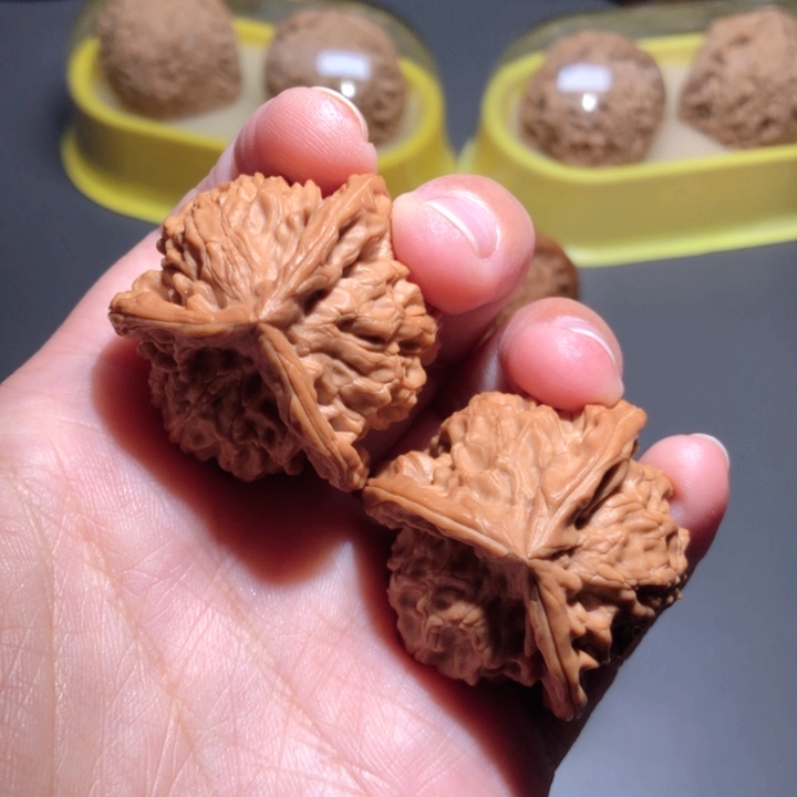 文玩核桃把件35盘山正奔