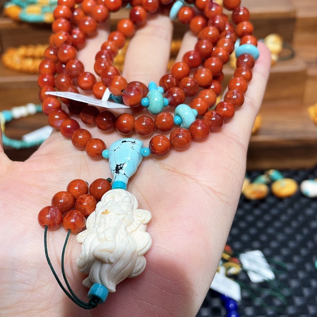 南红玛瑙颈饰未镶嵌谷*、项链