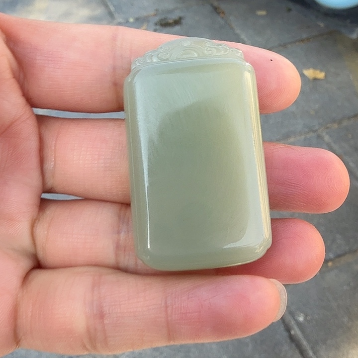 S***g和田玉未镶嵌颈饰