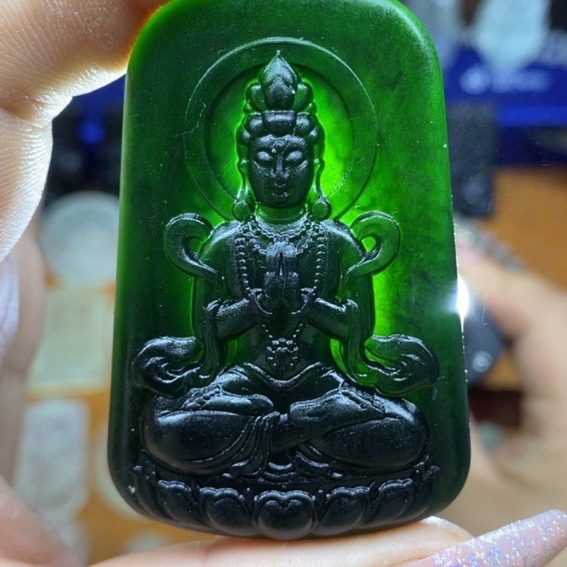 【闪购商品】蛇纹石玉颈饰未镶嵌