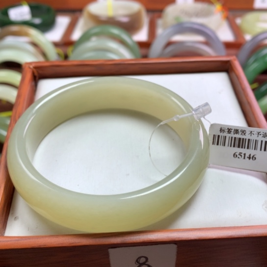 和田玉手镯未镶嵌56-57