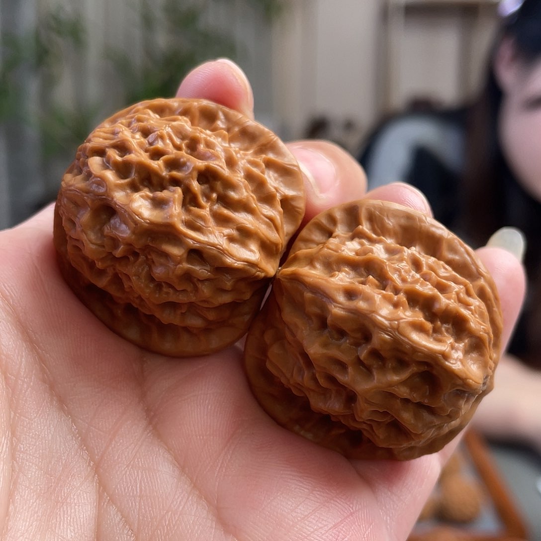 桃核把件38×37尺精修打底瓷娃娃CN01421