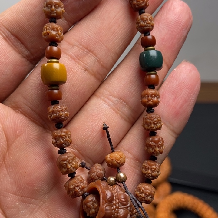 猴头核桃吊坠橄榄