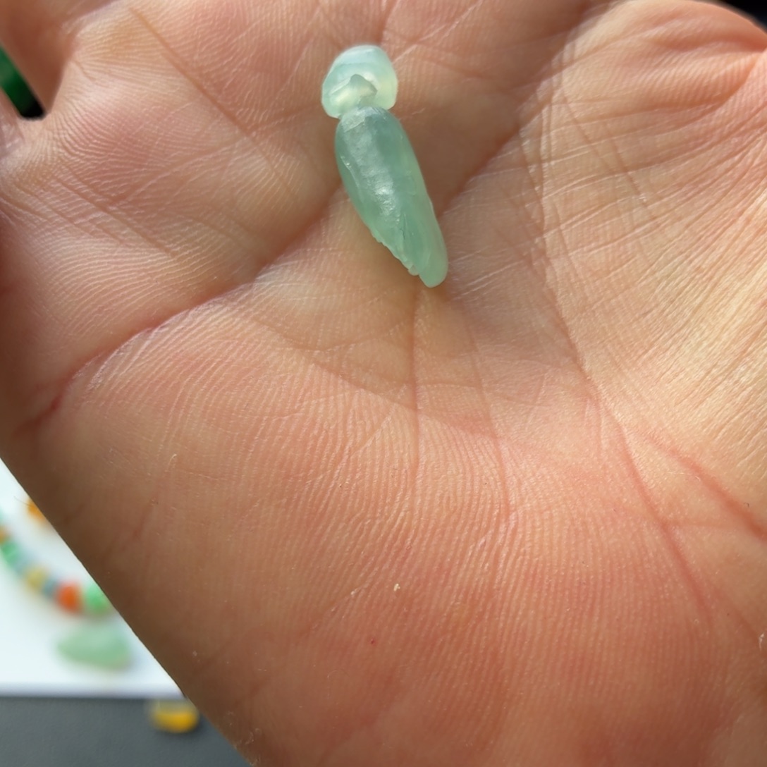 定制翡翠未镶嵌玉兰花