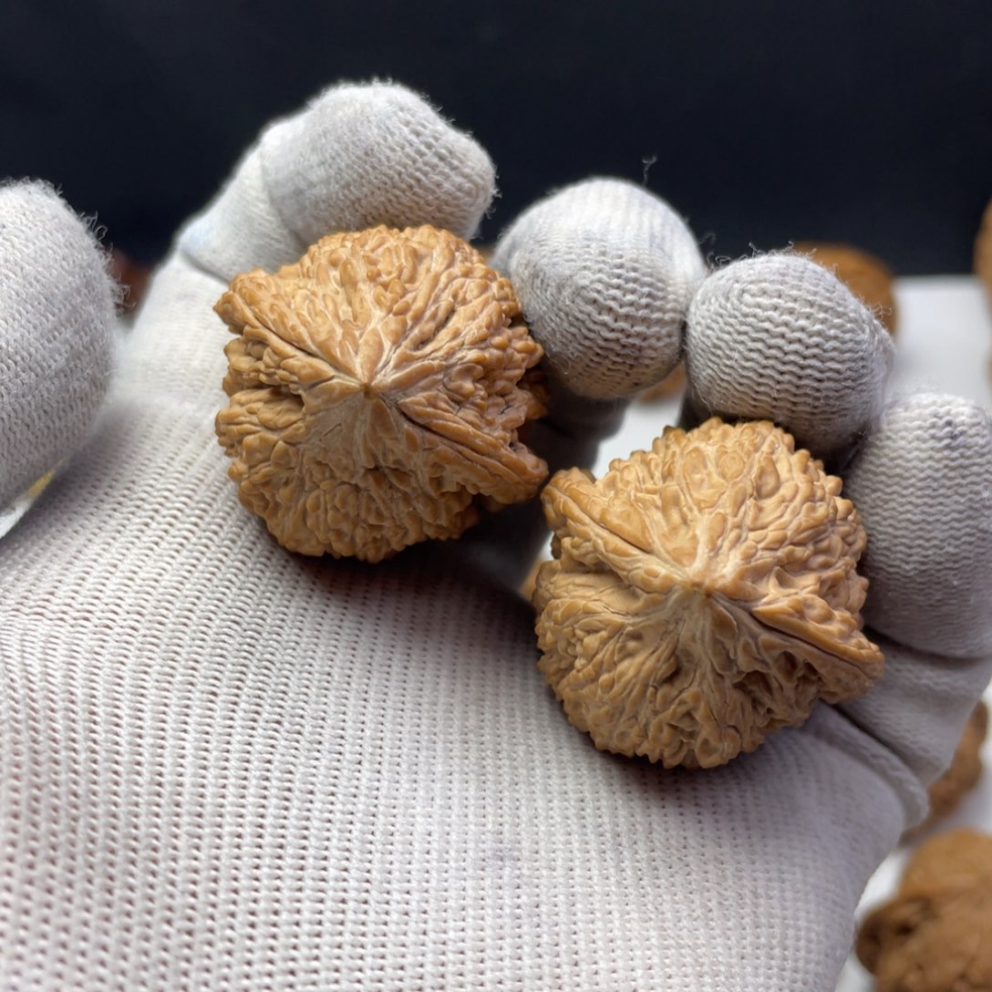 文玩核桃把件35塔尖全品无修