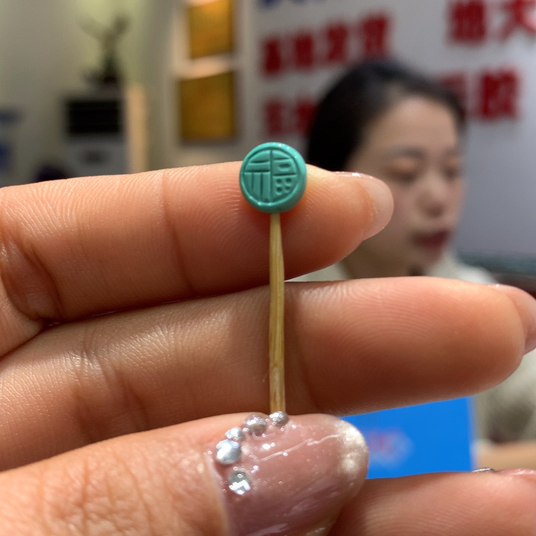 绿松石配饰未镶嵌