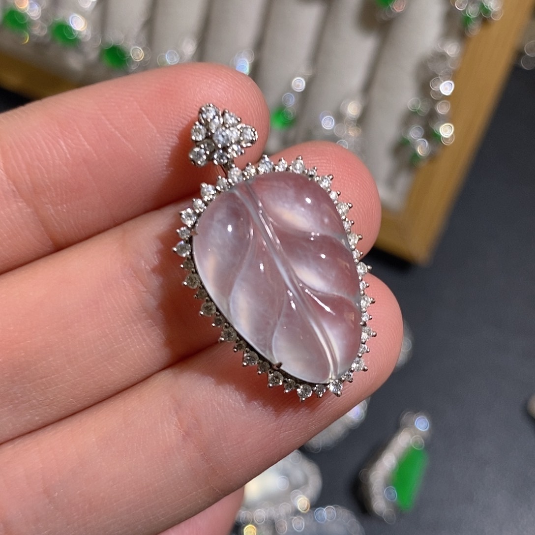 翡翠颈饰18K金镶嵌天然缅甸A货翡翠