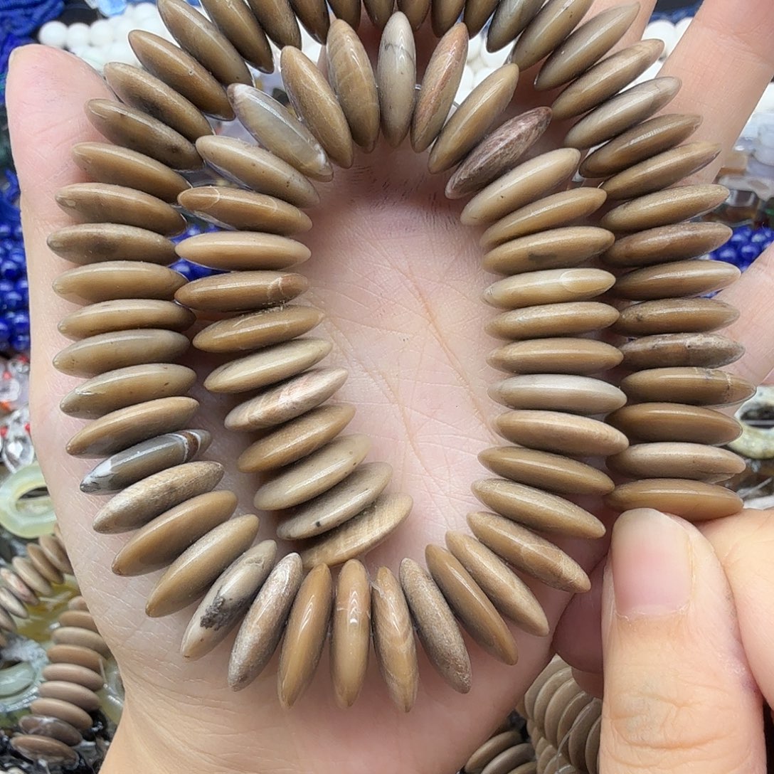 珠宝半成品水晶未镶嵌卡17木变飞碟一条