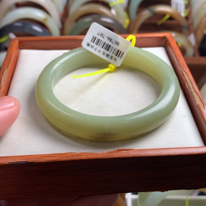 【闪购商品】和田玉手镯未镶嵌53.7