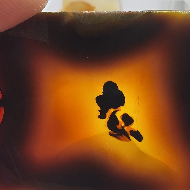 玛瑙/玉髓未镶嵌珠宝奇石