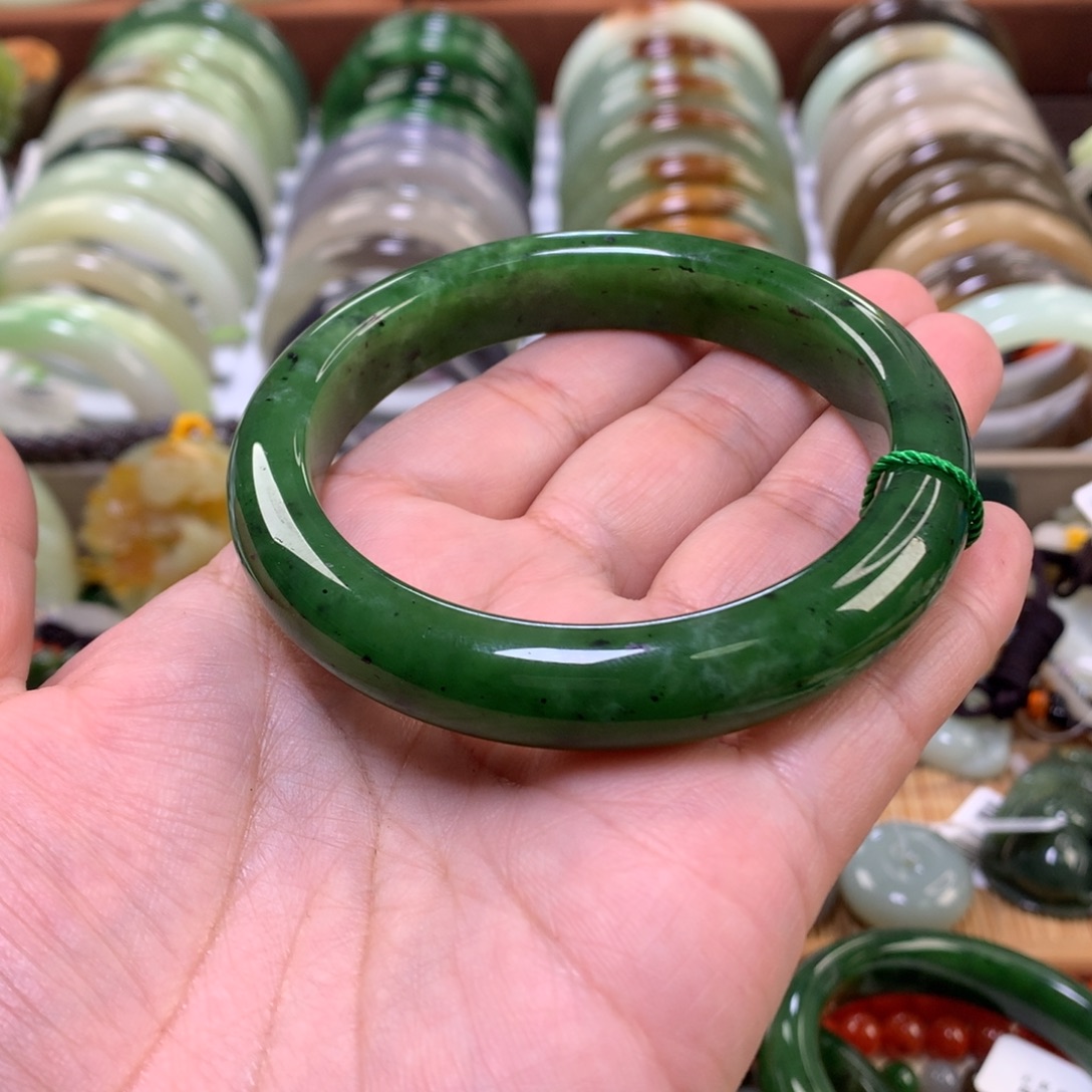 和田玉未镶嵌手镯60_61口径